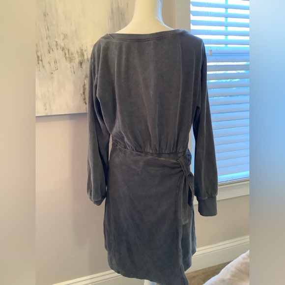 New Daily Practice by Anthropologie Tie-Front
Lounge Mini Dress Gray Medium - Picture 3 of 5